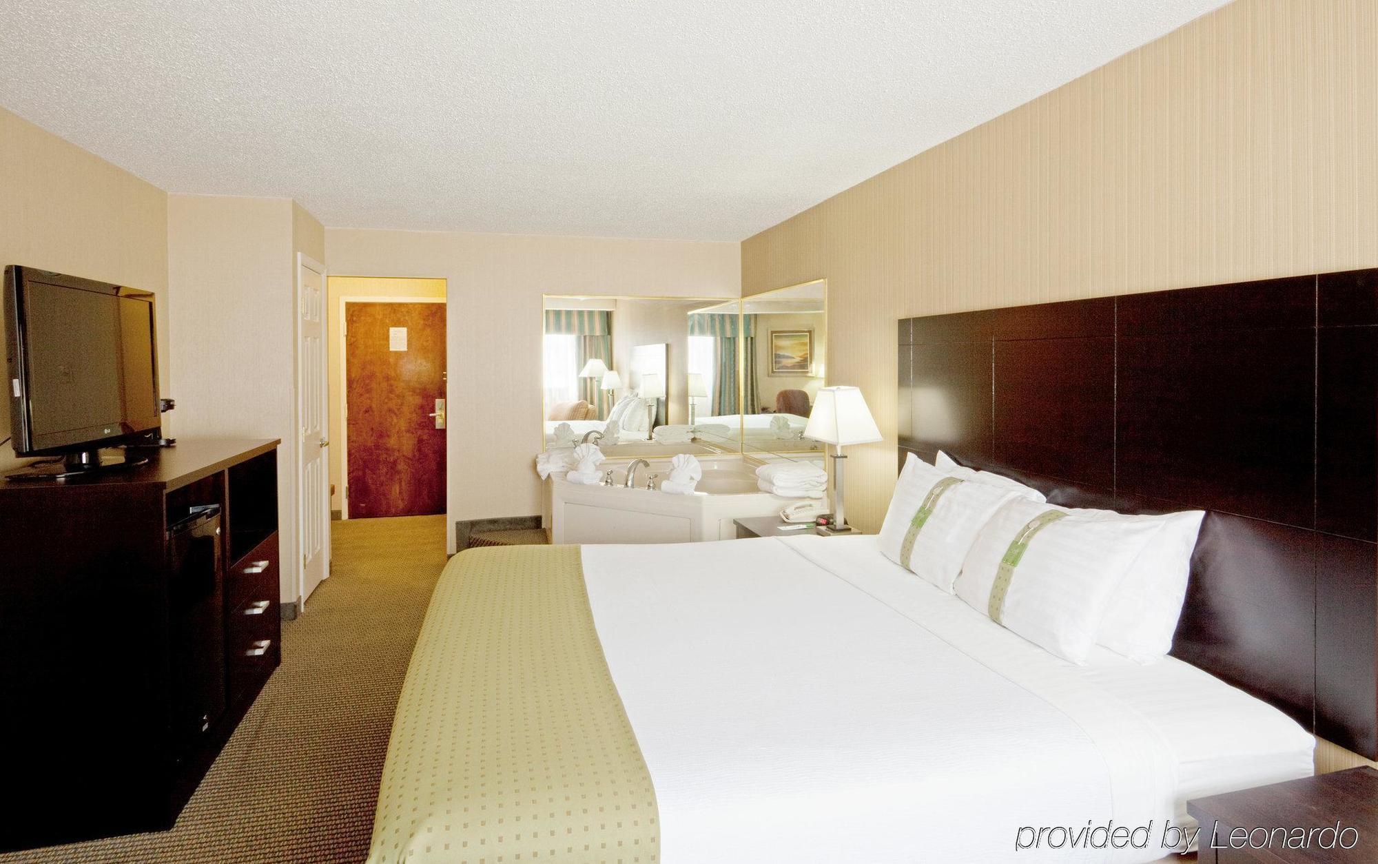 Days Inn By Wyndham Plattsburgh Værelse billede